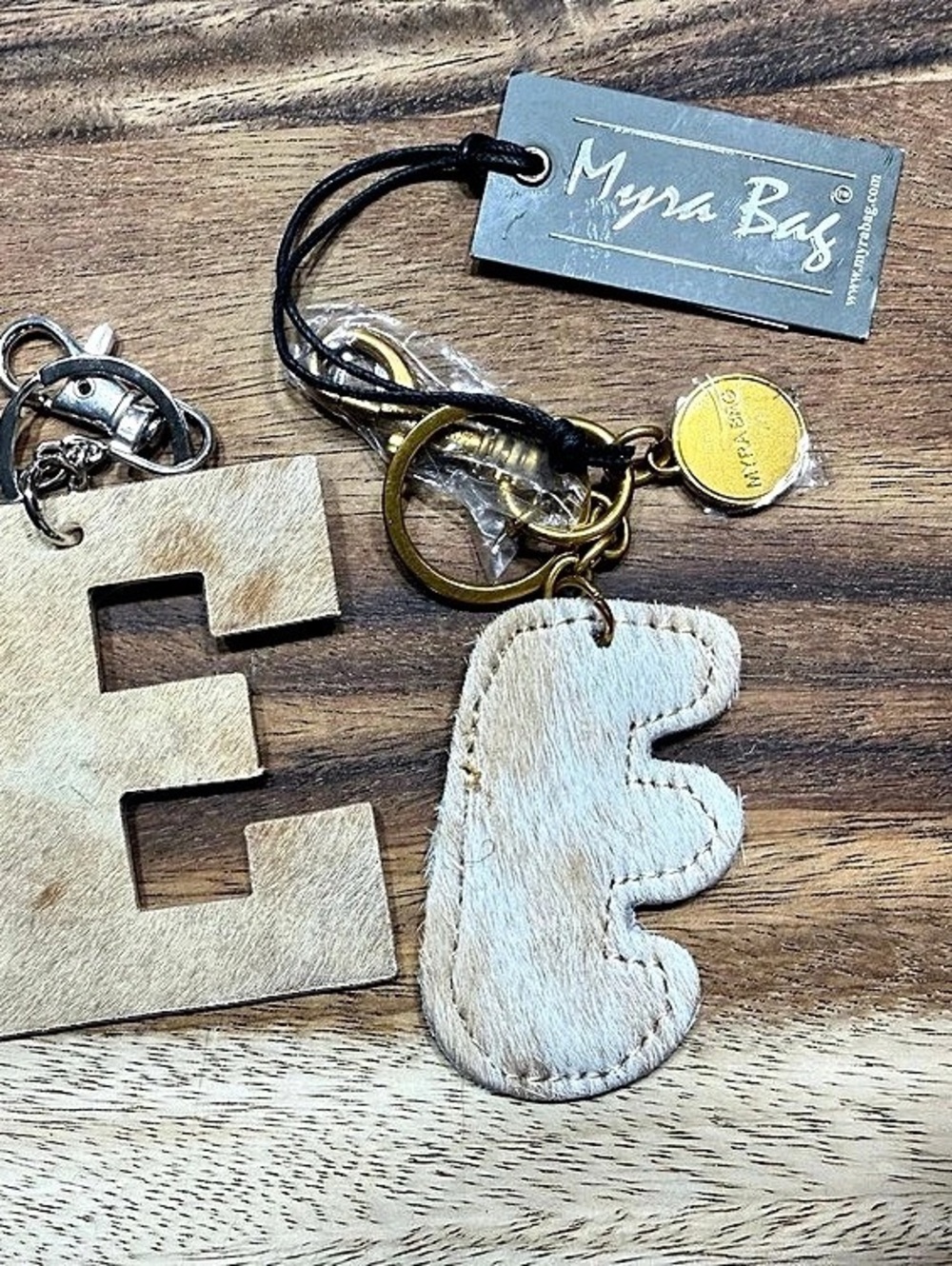 BAALAY and Myra Bag E HOH Bag Charm Set Brown & White